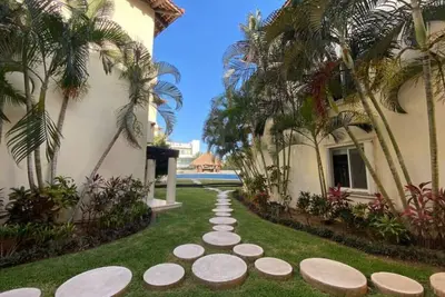 Image de Charming Condo Near the Beach – Comfort, Style & Prime Location