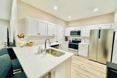 Image de New Spacious 4-bedroom house in Wichita with Basketball hoop