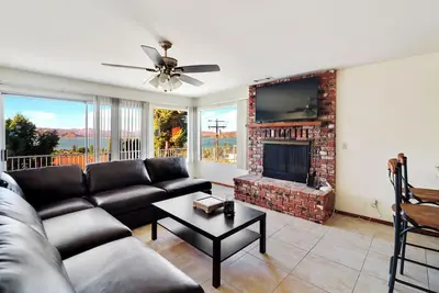Image de 180° Lakeview 5b/3b Gameroom, Boat/Rv Parking FastWifi, Beautiful Views, Family