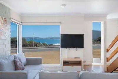 Image de South Seas 1, Beachfront Villa, Walk everywhere