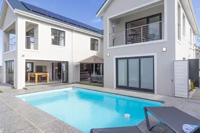 Image de Ocean Whisper Villa — Designer Luxury Meets Coastal Calm