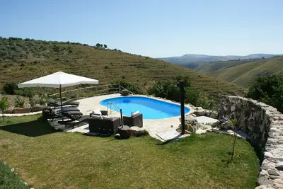 Image de Apartment No. 3 in the country house in the middle of the olive grove