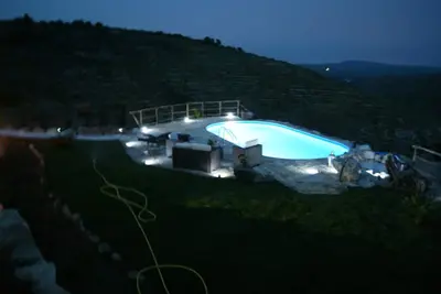 Image de Apartment No. 2 in the country house in the middle of the olive grove - peace and relaxation