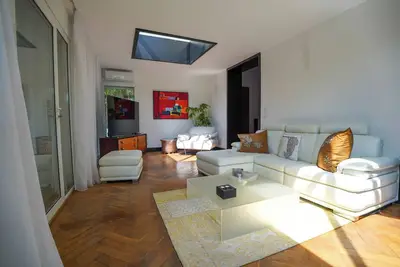 Image de Villa Luxueuse Pmr avec Jardin et Services Haut de Gamme à Cannes