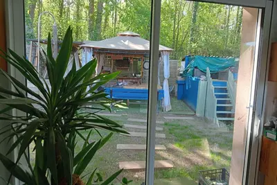 Image de maison athypique calme vue sur forêt 70m2