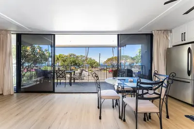 Image de 🏝️Maui! Booking Now-2🛌 2🛁 Beautiful Oceanview, Great Location Across the Beach🏝️