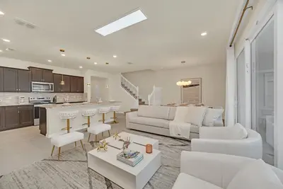 Image de Beautiful 5 Bed Townhome with Splash Pool-1280bpw
