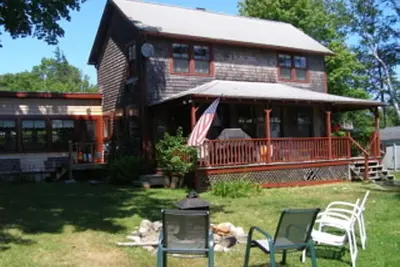 Image de 4br, 2 Ba Traditional Cottage with Ocean Views on Pemaquid Point