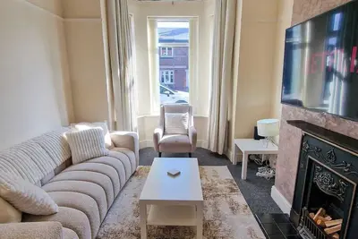 Image de Salford Home Sleeps 10 By City SuperHost