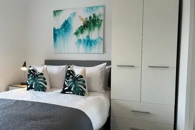 Image de Entire 2 Bedroom Modern Apartment 26 Chapel