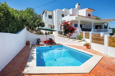 Charming Carvoeiro villa with private pool, sea view and walk to the beach.