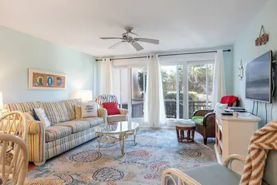 Image de Beachwalk 106, Oceanfront Condo in Pine Knoll Shores, Nc!