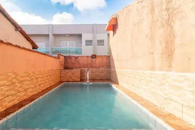 Image de Casa incrivel em Itanhaem com piscina e lazer