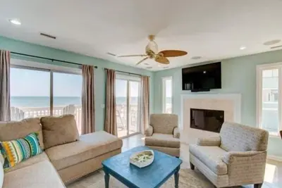 Image de New! Sweet N Salty 3-Bedroom Townhouse with Pool and Ocean view
