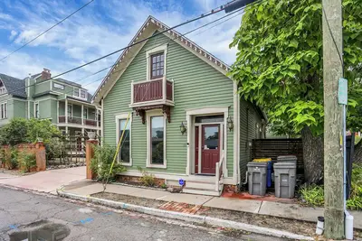 Image de The Carriage House at The Birdhouse on Meridian.