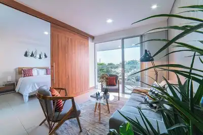 H307 - Beautiful 2-Bed | 2-Bath | Pool + Parking