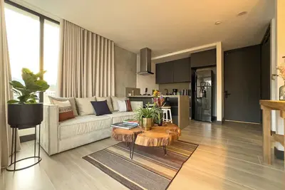 Rm 1106 | High-Rise Comfort in Santa Teresita