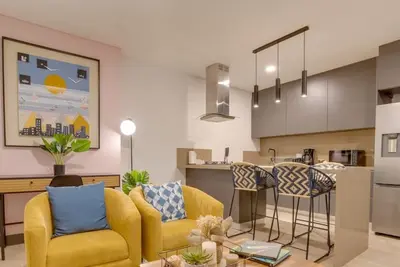 Rm 312 | Exclusive Apartment With Pool & Parking