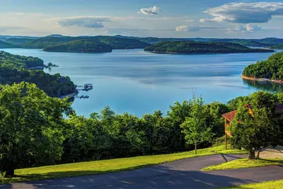 Image de Beaver Lake View Cabin with Lake Access, Boat Dock, Boat Slips, Incredible View
