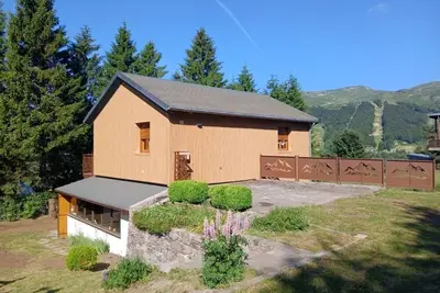Image de Chalet Timyari-Rénové -Cosy-Terrasse-Parking-Sauna-Vue montagne-Fibre wifi-