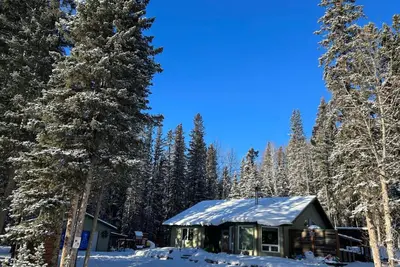 Image de Rocky Mountain Retreat: Private 2 Acres & Hot Tub