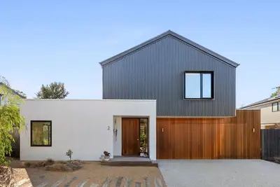 Image de Ocean Spray a family house with a short walk to the beach
