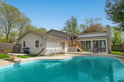 Image de Heated Pool, Amenities Galore, 5 Bd, 2 Bath