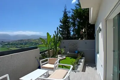 Image de Villa Perle - فيلا اللؤلؤة \nNear to all things : 6 min to Beach, City & Airport.