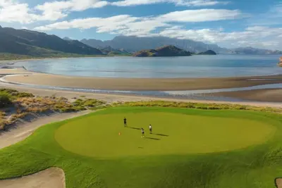 Image de Elegant 2br Penthouse in Loreto with Ocean Views & Golf Access