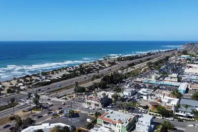 Image de Furnished Beach bungalow with timeless charm for monthly or short term rental