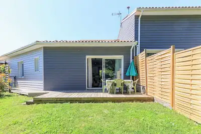 Image de Appartement 6 Personnes à Soustons – Confort Moderne, Jardin Privé & Terrasse en Plein Air