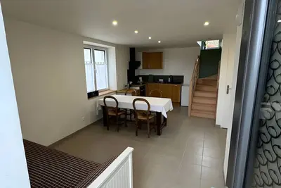 Image de Petite maison 'L'Arche Aux Peyruches' avec terrasse partagée et jardin privé