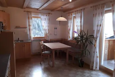 Image de Appartement \"Edelweiss\" avec vue sur les montagnes, terrasse privée et Wi-Fi