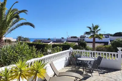 Image de Maison de vacances 'Monte Lanuza 1' avec vue sur la mer, piscine partagée et Wi-Fi