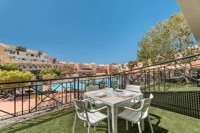 Image de Vacances 'Granada Park S01a' avec piscine partagée, terrasse privée et Wi-Fi