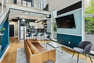 Image de Opalescence Luster Midtown King Bed Penthouse