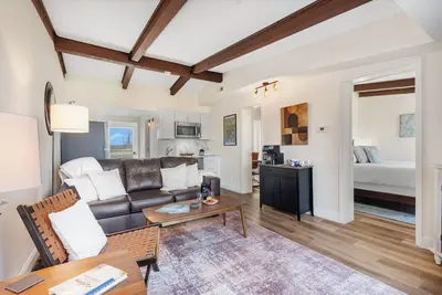 Image de Condo w Lake View and Access-Free Attraction Tickets-Cmty Outdoor Pool
