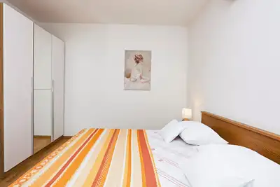 Image de Appartement de deux chambres avec la terrasse Stupin Celine, Rogoznica (A-23812-a)