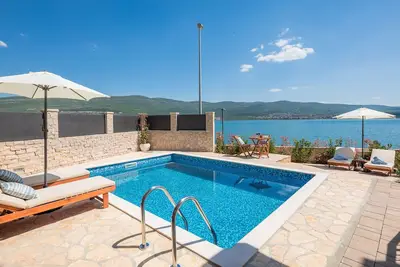 Image de Beachfront villa Noa with heated pool