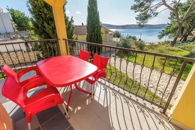 Image de Appartements et Chambres Ruzmarin - Rozi (117311-A2) - Rogoznica