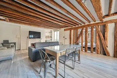 Grand 2 pieces typique du Marais