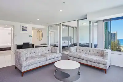 Image de Central Located 2bd Apartment with Parking Surfers