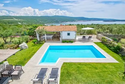Image de Villa Estate 2 by Villas Guide