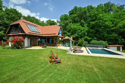 Image de Oldwine House LoĹľnjak by Villas Guide