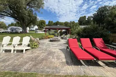 Image de Lake Life Living w/ Game Room
