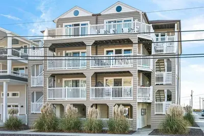Image de Lovely 3 Bedroom Condo Heart of Sea Isle