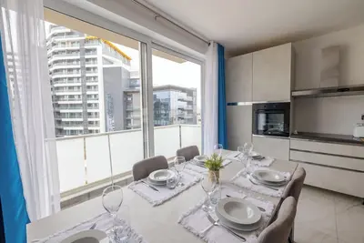 5 mins walk from Valletta Ferry - Apartment in Sliema with City and Sea View