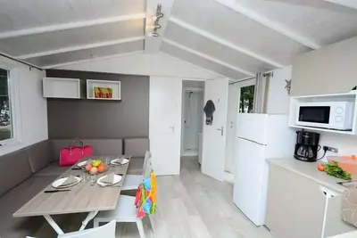 Image de Mobilhome Komfort 35m2 - 3 Schlafzimmer Sonntag Klimaanlage 6 Personen