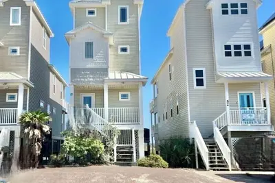 Image de Skinny Mini pet friendly beach front bungalow