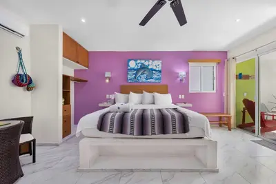 Image de 2 private studios w/rooftop jacuzzi